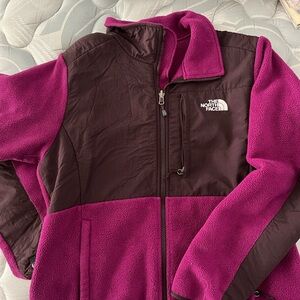 The North Face Magenta and Dark Brown Fleece Jacket perfect condition Large